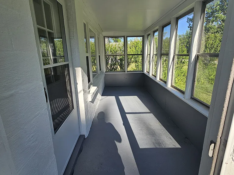 6132 Bay Shore Rd — Photo 3