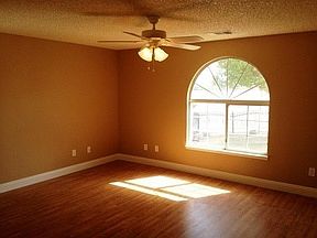 4th image of 294 Trevino Ter