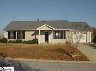 104 Grape Arbor Ln, Fountain Inn, SC 29644