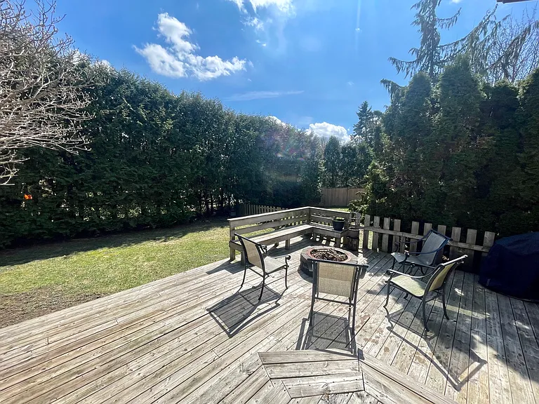 555 Jeffreybrook Dr — Photo 11