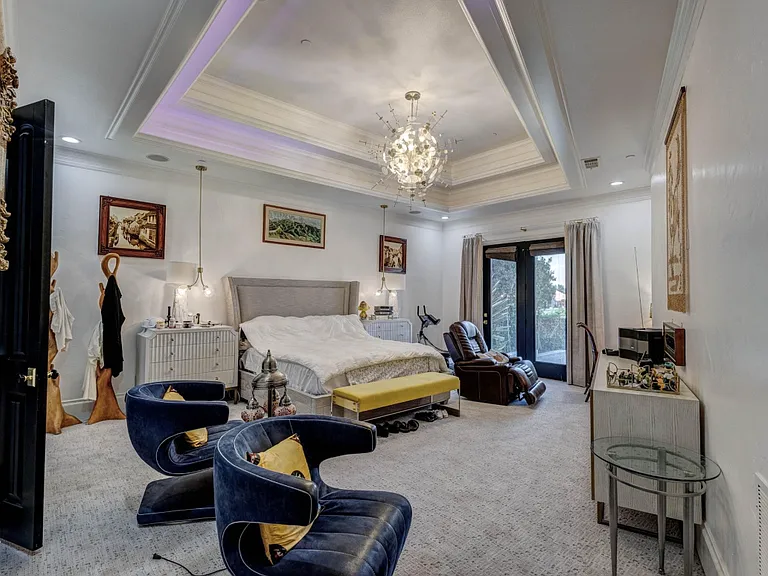 2871 Creekwood Ln — Photo 16