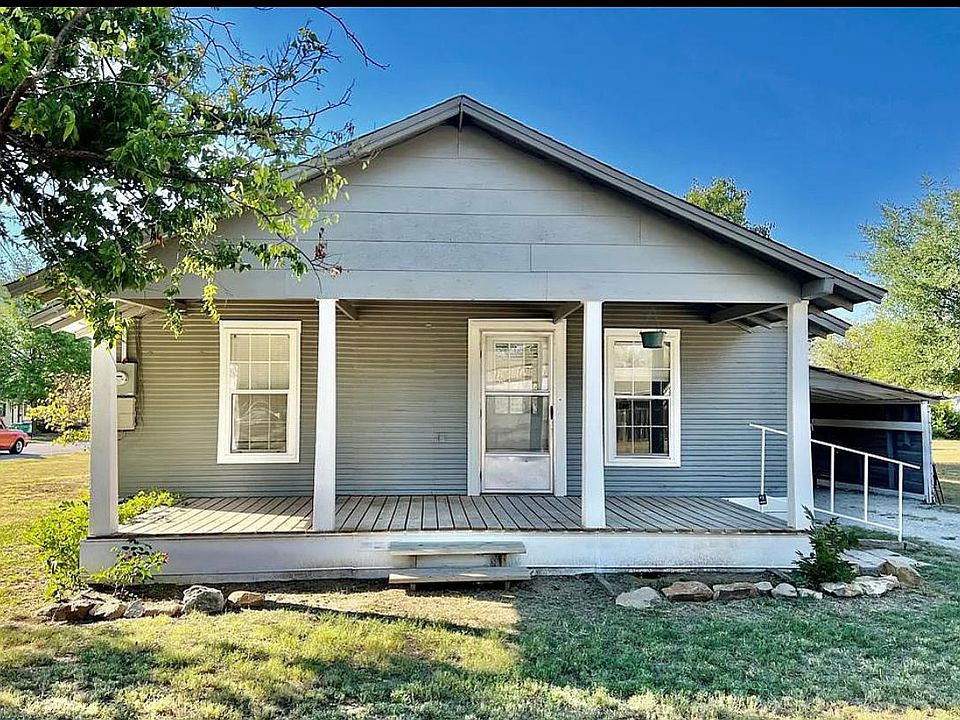 1st image of 119 E Sadosa St