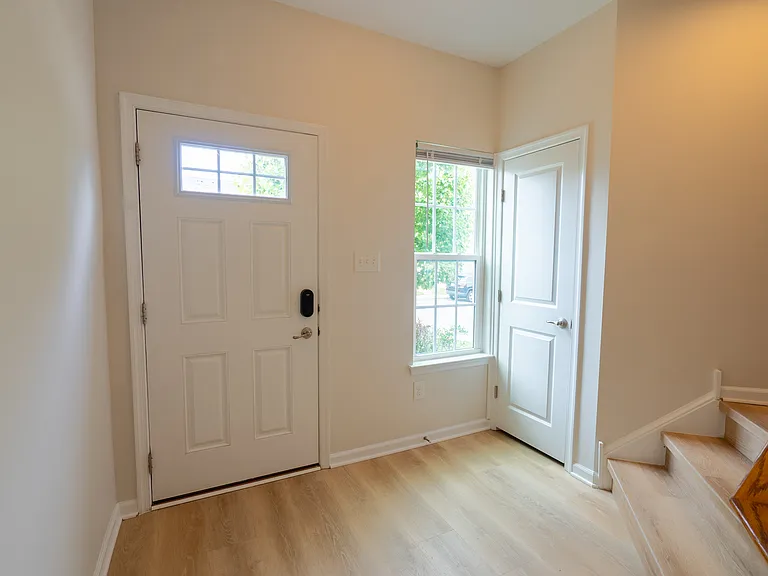 7 Franklin Cir — Photo 3