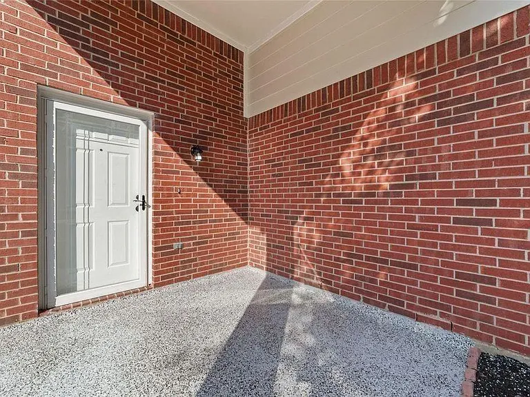 4007 Starbridge Pointe Ln — Photo 3