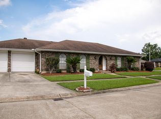 3352 Irish Bend Rd, Kenner, LA 70065