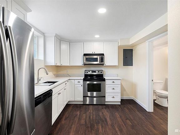 2nd image of 6420 188th St SW #2