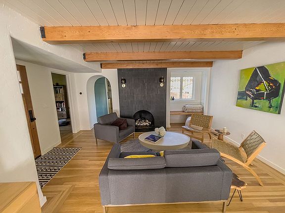 3rd image of 1101 Perkins Way