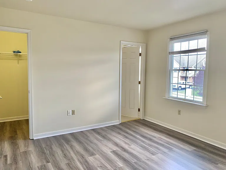 4069 Darius Dr — Photo 26