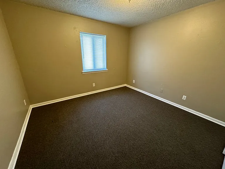 Remodeled AND Affordable Heber Springs Apartments. — Photo 11