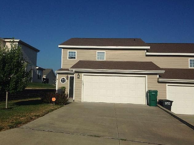 2nd image of 605 Harland Dr