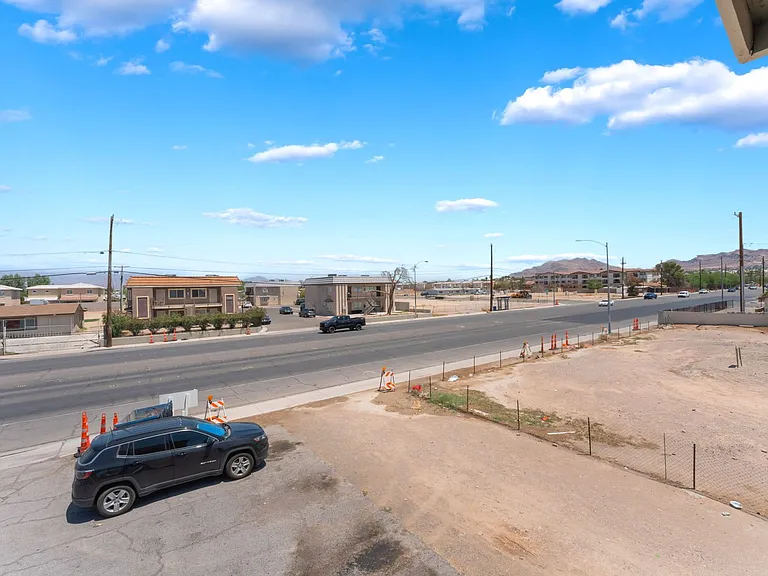 5689 E Lake Mead Blvd — Photo 15
