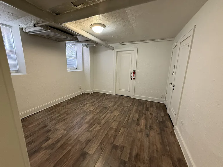 314 W Vine St #4 — Photo 1