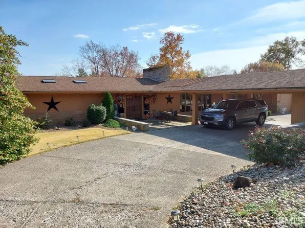1028 Carroll St, Jasper, IN 47546