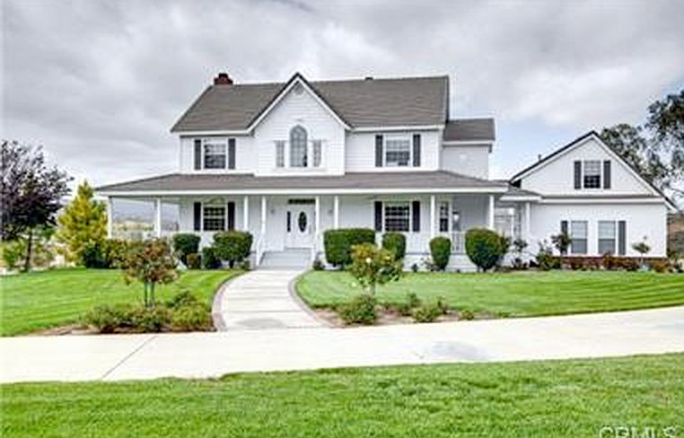 1st image of 36765 Avenida La Cresta