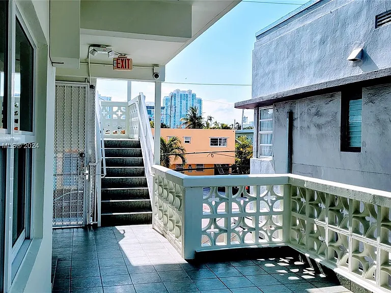 524 Washington Ave #213 — Photo 28