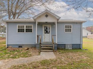 509 Arrowhead Dr NE, Dalton, GA 30721