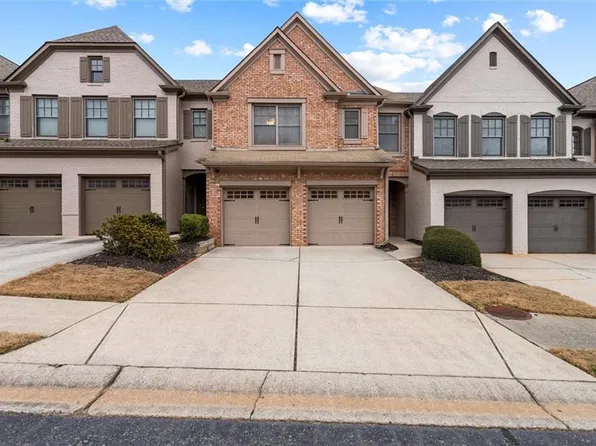 4913 Berkeley Oak Cir, Peachtree Corners, GA 30092