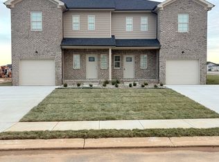 870 Rodeo Ln, Bowling Green, KY 42101