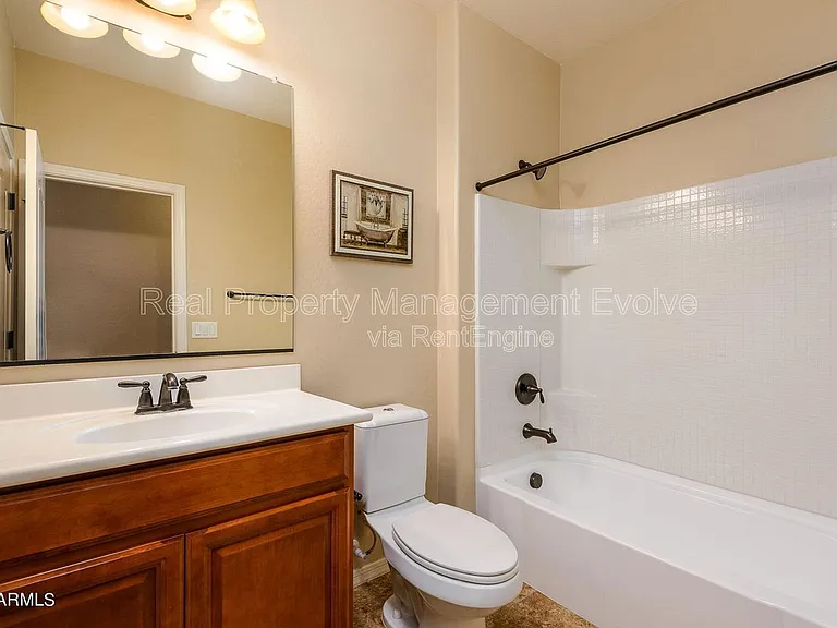 1544 E Hummingbird Way — Photo 30