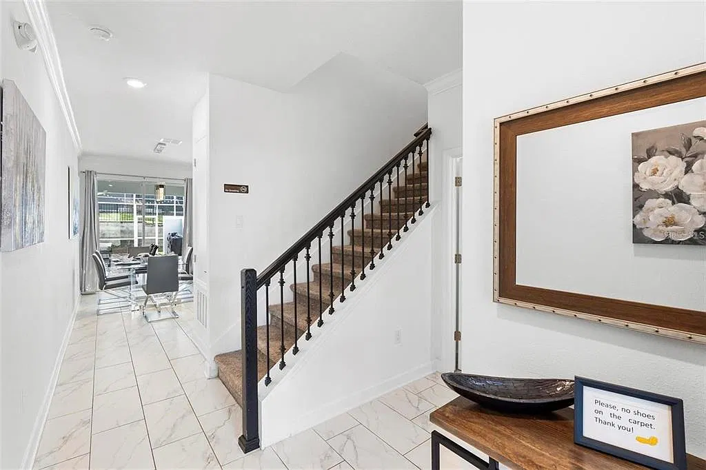 4 bed, 3.0 bath, 1914 sqft, $3,000 — Photo 4