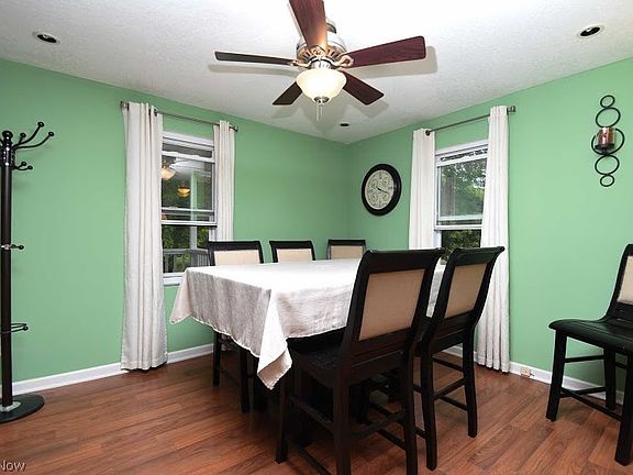 4th image of 1039 Laverne Dr