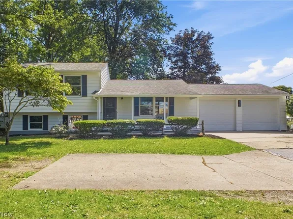 4845 New Rd, Youngstown, OH 44515