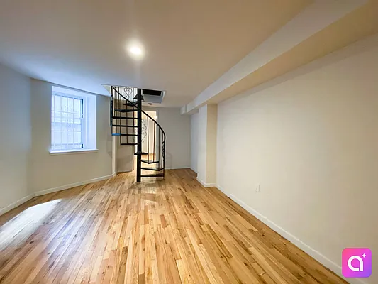 Rented by MAPT Residential LLC | media 6