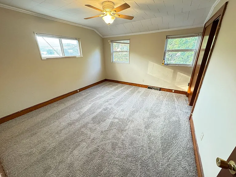 107C S Walnut Gq St — Photo 6