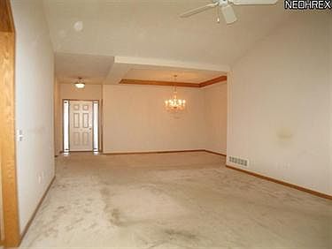 2nd image of 3275 Bath Heights Dr