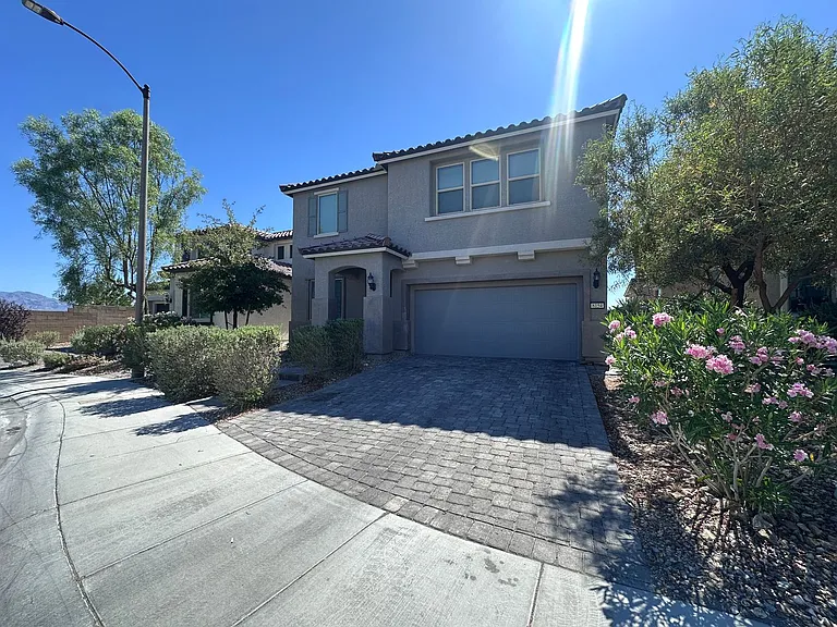 8154 Skye Quarry St — Photo 2