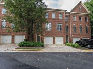 47753 Ramshead Ter, Sterling, VA 20165