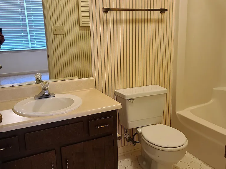 6416 Meadow View Dr — Photo 51