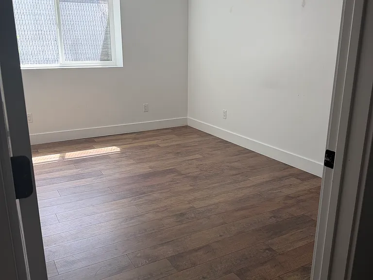 923 W 2100 N — Photo 20