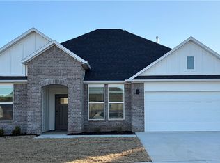 385 W Taverner Xing, Farmington, AR 72730