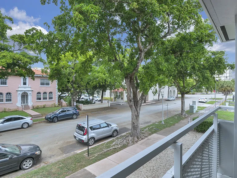 216 Calabria Ave #11 — Photo 17