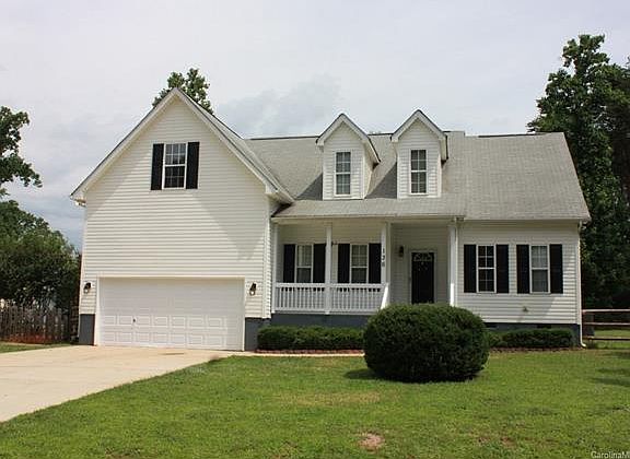2nd image of 136 Farmdale Dr #61