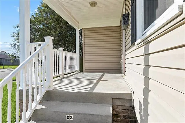 2 bed, 1.0 bath, 850 sqft, $1,850 — Photo 2