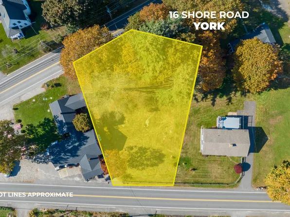 16 Shore Road, York, ME 03909