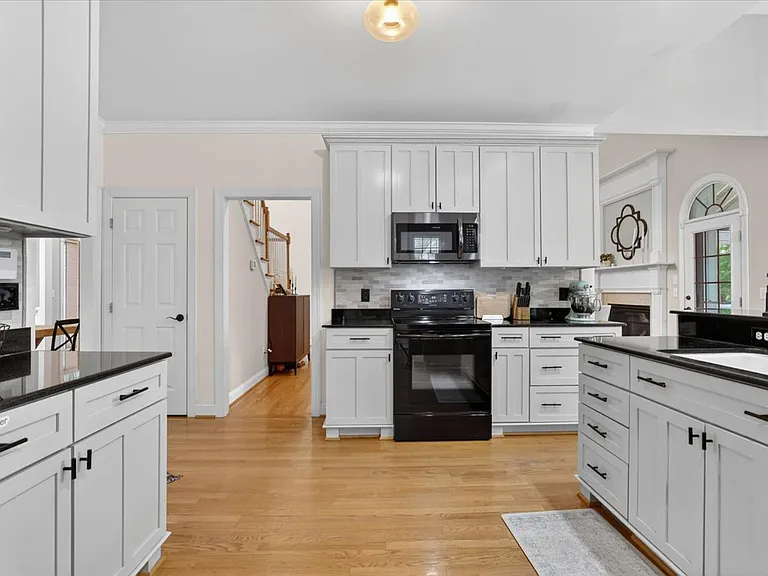 501 Competition Rd — Photo 13