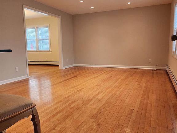 2nd image of 91 Arlington Blvd #1