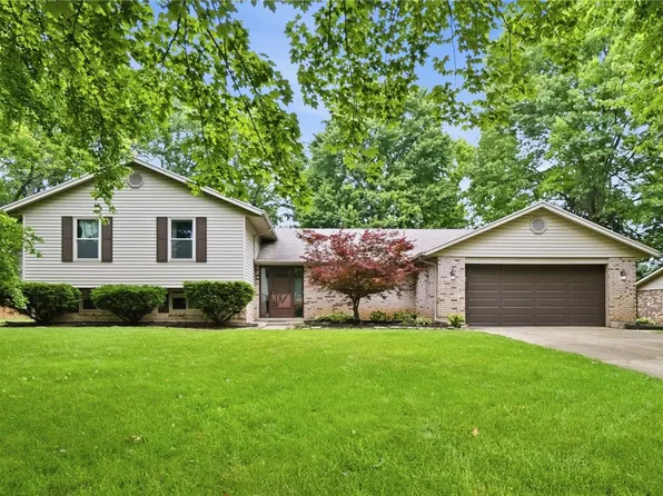 2033 Meadowside Ln, Dayton, OH 45458