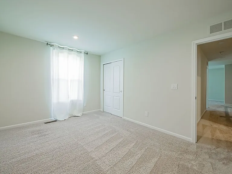 1582 Beachwood Dr — Photo 33