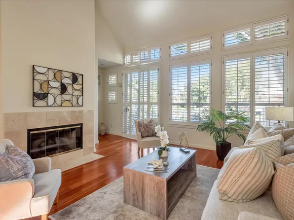 805 Lakeshore Dr, Redwood City, CA 94065