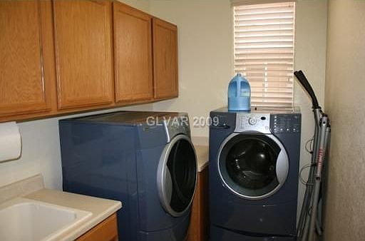 4th image of 301 Tudor Rose Ct