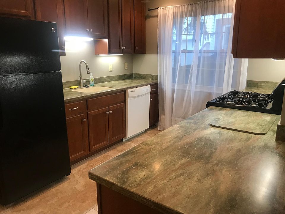 Newly Renovated Kitchen
