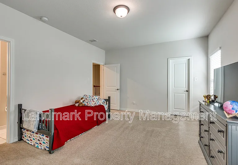 672 Harris Ridge Dr — Photo 17