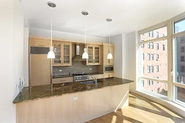 Rented by Manhattan Skyline