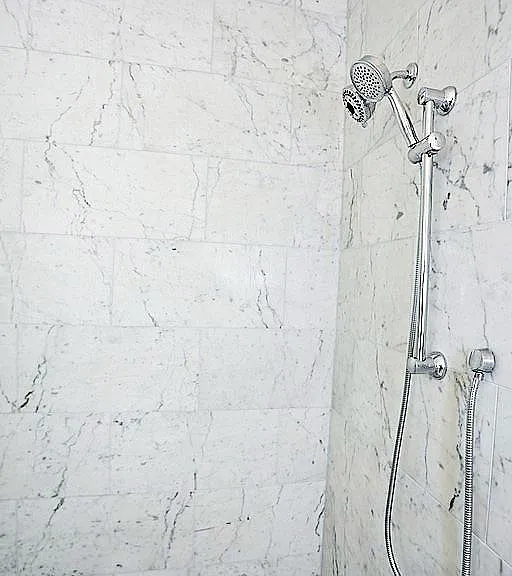 415 E Gordon St — Photo 20