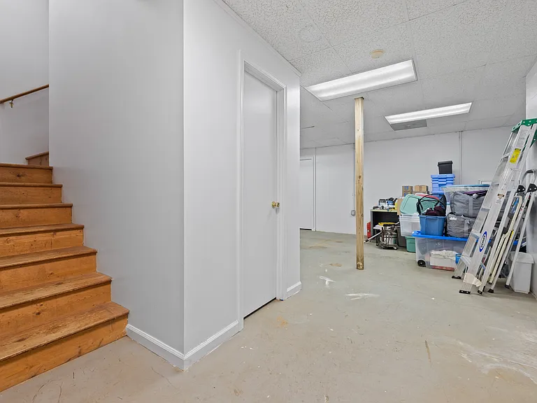 3010 Eaker Dr — Photo 30