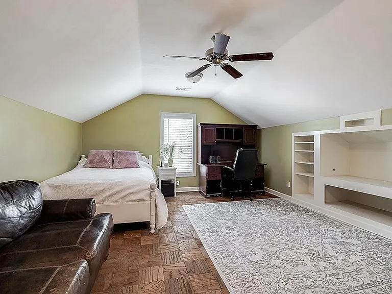 113 Cypress Dr — Photo 24